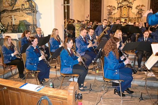 Die Musikkapelle überzeugte mit einem abwechslungsreichen Programm. Foto: Wölfle Foto: Schwarzwälder Bote