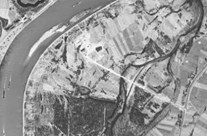 Vor 50 Jahren war die Fläche des heutigen Baggersees Dreibauerngrund in Altenheim noch mit Ackerland und Wiesen bedeckt. Foto: Landesarchiv