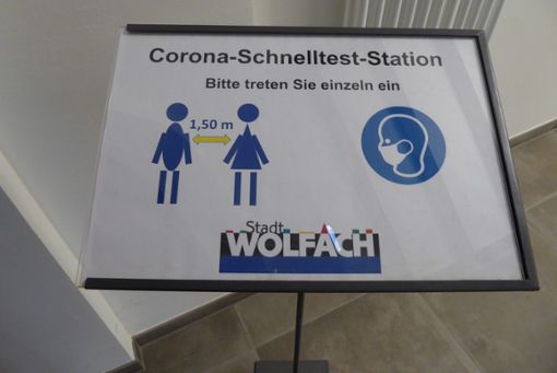 Die Schnelltest-Station in der Schlosshalle bleibt ein wichtiger Baustein in der Pandemie-Bekämpfung in Wolfach.Foto: Dorn Foto: Schwarzwälder Bote