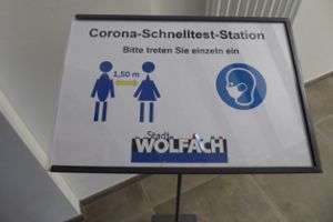 Die Schnelltest-Station in der Schlosshalle bleibt ein wichtiger Baustein in der Pandemie-Bekämpfung in Wolfach.Foto: Dorn Foto: Schwarzwälder Bote