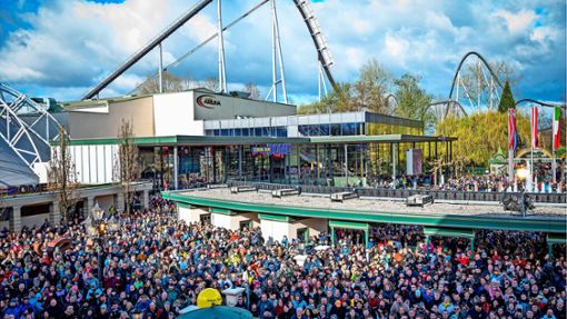 Tausende Gäste besuchten zum Saisonstart den Europa-Park. Foto: Europa-Park/Bernhard Rein