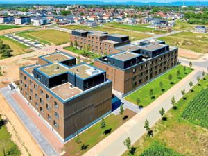 Der Campus am Ortsrand von Rust hat 129 Wohneinheiten, die Platz für mehr als 280 Europa-Park-Mitarbeiter bieten.  Foto:  Michael Thoma/Europa-Park