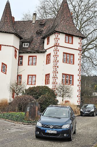 Das Votum des Kippenheimer Gemeinderats fiel eindeutig aus: Die Straße durch den Schlossgarten bleibt auch künftig für den Verkehr offen.  Foto: Werner