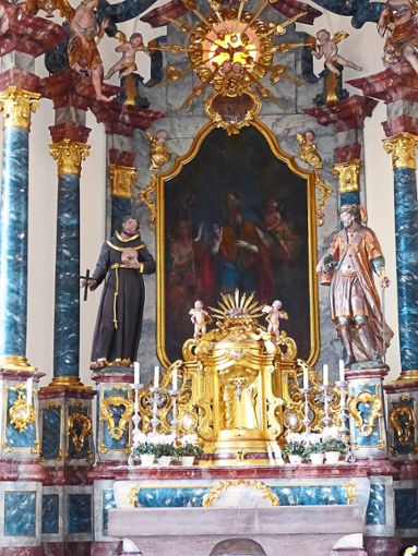 Der Altar in der Pfarrkirche von Seelbach zeigt das Bild des Patrons von Kaufleuten und Seefahrern. Foto: Vögele