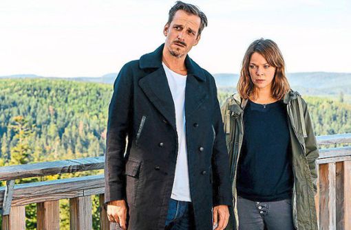 Jessica Schwarz und Max von Thun kehren Ende des Monats für zehnwöchige Dreharbeiten nach Freudenstadt zurück. Foto: Maor Waisburd/ZDF