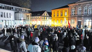 Mehrere Demos in Lahr: 450 Menschen stellen sich gegen Spaziergänger