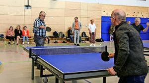 Zwischen Vorträgen und Übungen gab es beim Tag der offenen Tür zum Weltparkinsontag auch immer wieder die Möglichkeit, Tischtennis zu spielen. Foto: Decoux