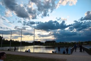 Damit ist es ab Montag erstmal wieder vorbei: abendliches Flanieren am LGS-See in Lahr. Foto: Braun