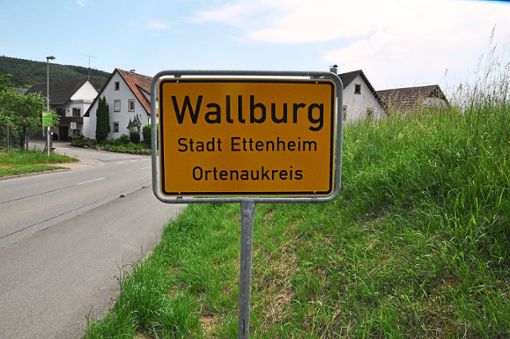 Der Ortschaftsrat Wallburg kämpft seit Jahren für Tempo 30 auf der Herrenstraße, nun hat die Straßenverkehrsbehörde der Temporeduzierung eine Absage erteilt. Foto: Ehrlich
