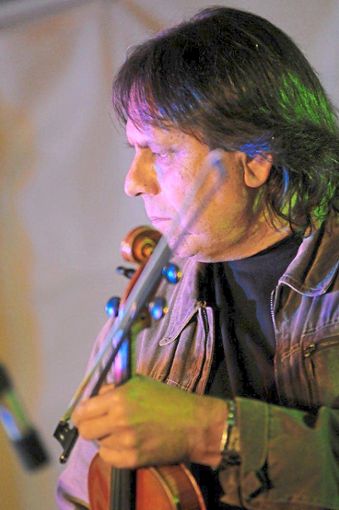 Zipflo Reinhardt zählt zu den besten Jazz-Violinisten der Gegenwart. Foto: Vichra Foto: Lahrer Zeitung