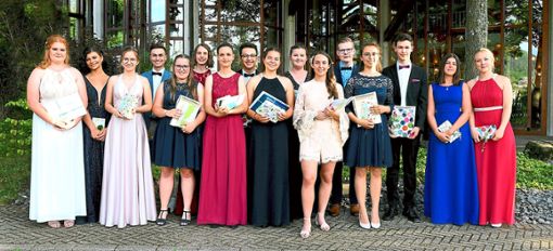 Die Preisträger des Clara-Schumann-Gymnasiums freuten sich über ihre Auszeichnungen.  Foto: Wendling Foto: Lahrer Zeitung