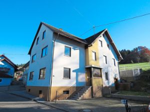 Dieses Wohnhaus in der Kirchstraße hat die Gemeinde für die Aufnahme von Flüchtlingen vorgesehen.   Foto: Gemeinde