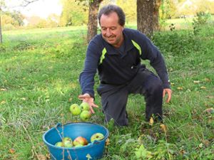 Lothar Füner ist einer von vielen, der seine Apfelernte zur Kelterei nach Ottenheim bringt.  Foto: Bohnert-Seidel Foto: Lahrer Zeitung