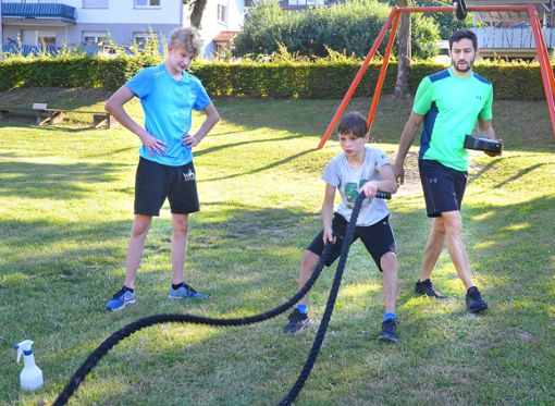 Die Jugend des RSV  freute sich draußen auf dem Schulhof und auf dem Spielplatz wieder zu trainieren. Foto: Axel Dach Foto: Lahrer Zeitung