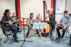 Die Band der Georg-Wimmer-Schule sorgte bei dem Festakt am Montag für den passenden musikalischen Rahmen.   Foto: Breuer