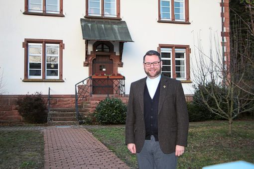 Pfarrer Hannes Rümmele ist seit 2016 Leiter der Seelsorgeeinheit an Wolf und Kinzig.  Foto: Beule Foto: Schwarzwälder Bote