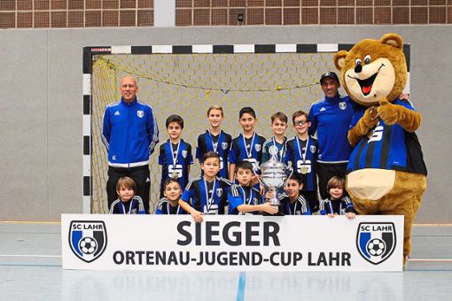 Die U11-Junioren des Gastgebers SC Lahr holten sich durch einen 3:0-Sieg im Finale gegen den Freiburger FC erstmals den Turniersieg beim McDonald´s-Ortenau-Jugend-Cup in Lahr. Foto: SC Lahr