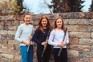 Haben alle drei  beim Regionalwettbewerb von Jugend musiziert den ersten Platz erreicht (von links): Hanna Maurer,  Emily Metzger und Pia Maurer. Foto: MVO Foto: Lahrer Zeitung