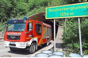 Die Wolfacher Feuerwehr musste mehrmals wegen eines Fehlalarms der Brandmeldeanlage zum Reutherbergtunnel ausrücken. Foto: Jonas Feurer