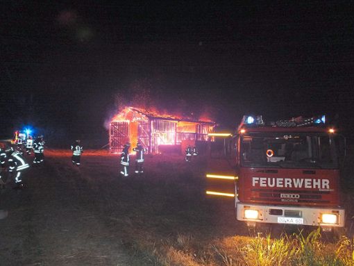 Beim Brand der frei stehenden Scheune in Kappel-Grafenhausen am 28. Juni wurde ein Feuerwehrmann verletzt.  Foto: Künstle